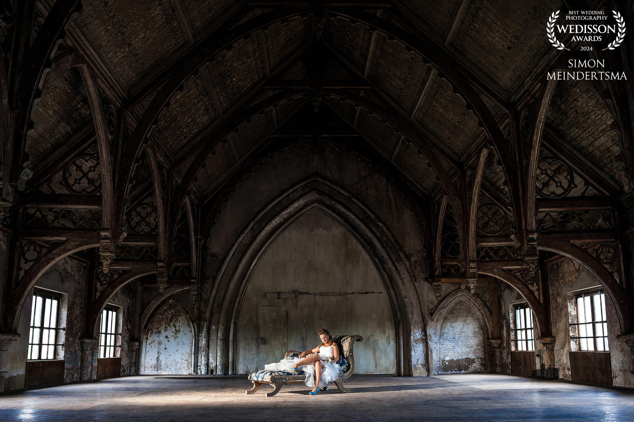 Wedisson award door fotograaf metaal kathedraal bruidsfotgraaf simon uit Tiel bruiloft